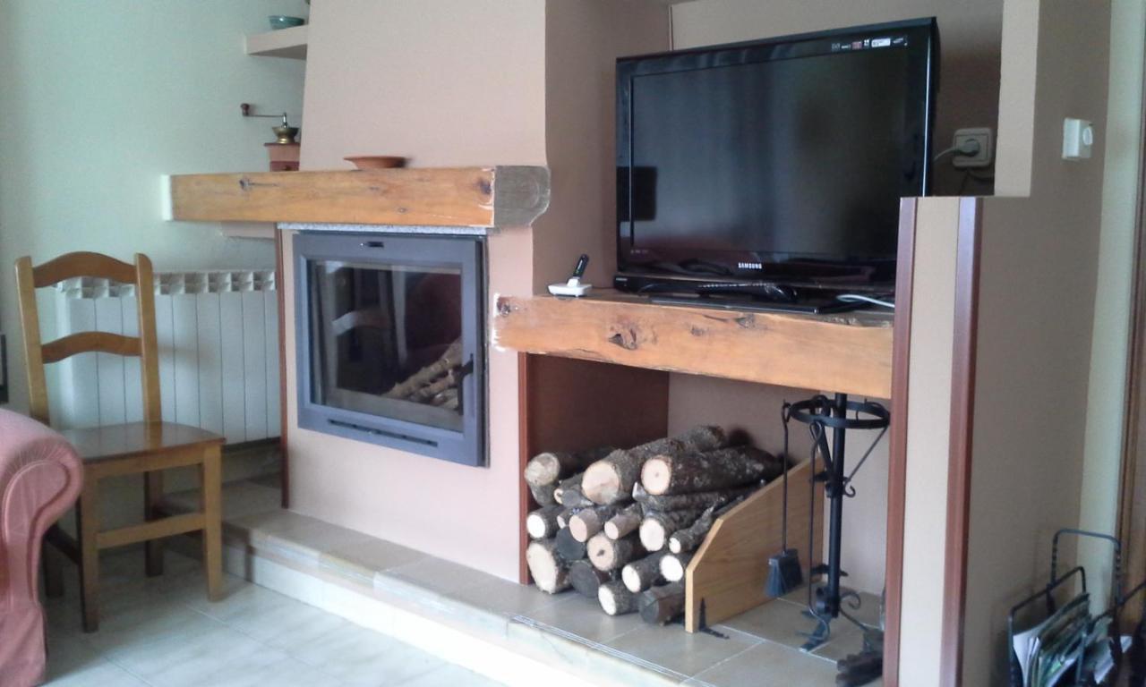 Casa Rural Las Tuyas En Segovia Palazuelos de Eresma Dış mekan fotoğraf