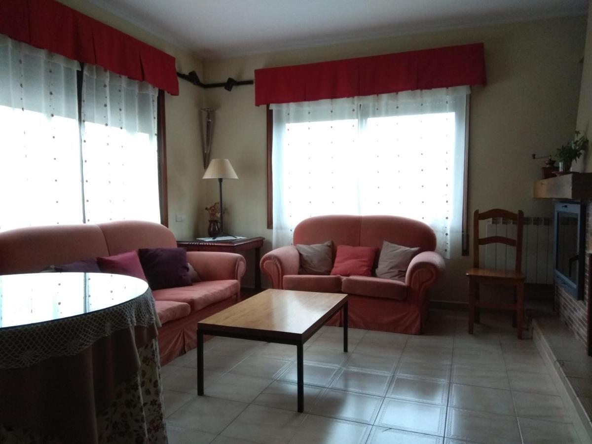Casa Rural Las Tuyas En Segovia Palazuelos de Eresma Dış mekan fotoğraf