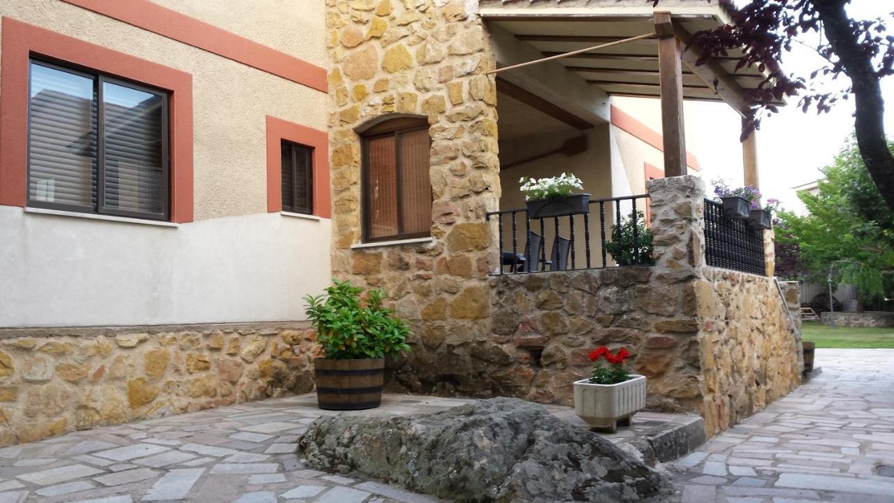 Casa Rural Las Tuyas En Segovia Palazuelos de Eresma Dış mekan fotoğraf