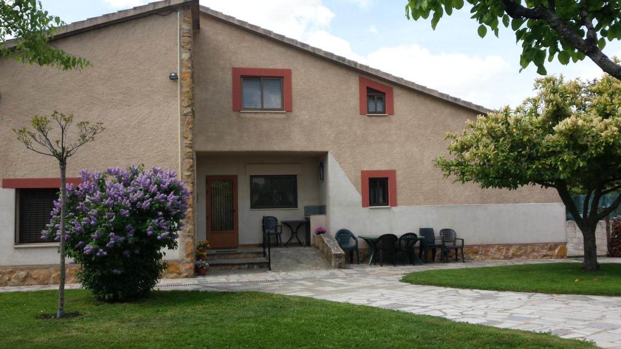 Casa Rural Las Tuyas En Segovia Palazuelos de Eresma Dış mekan fotoğraf